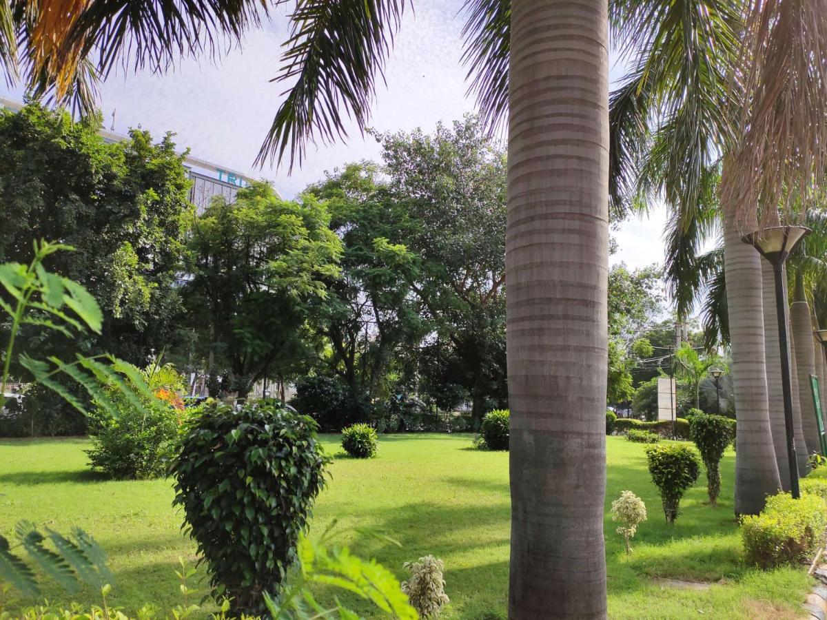 Radisson Hotel Sector 29 Gurugram Gurgaon Esterno foto