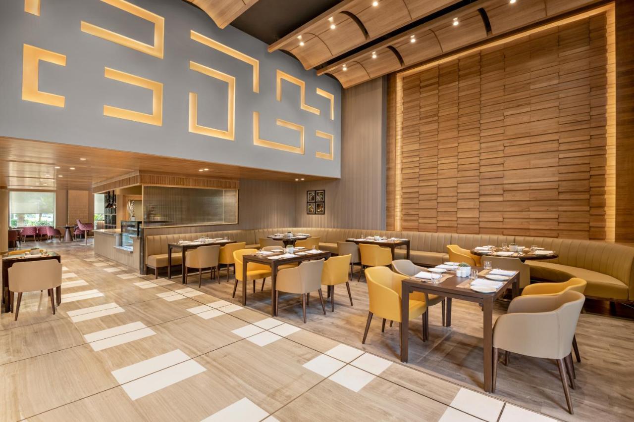 Radisson Hotel Sector 29 Gurugram Gurgaon Esterno foto