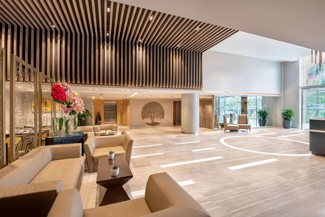 Radisson Hotel Sector 29 Gurugram Gurgaon Esterno foto