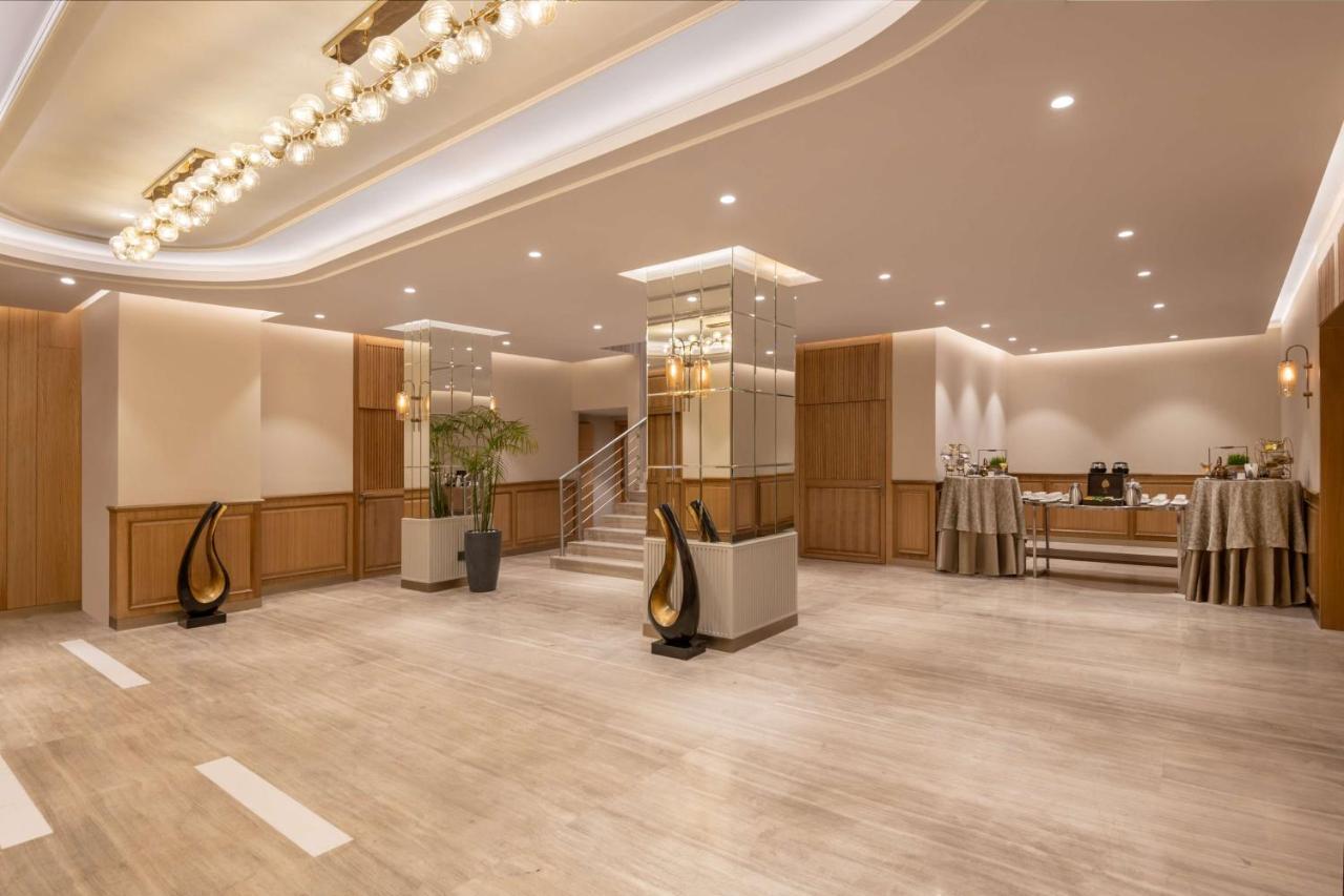 Radisson Hotel Sector 29 Gurugram Gurgaon Esterno foto
