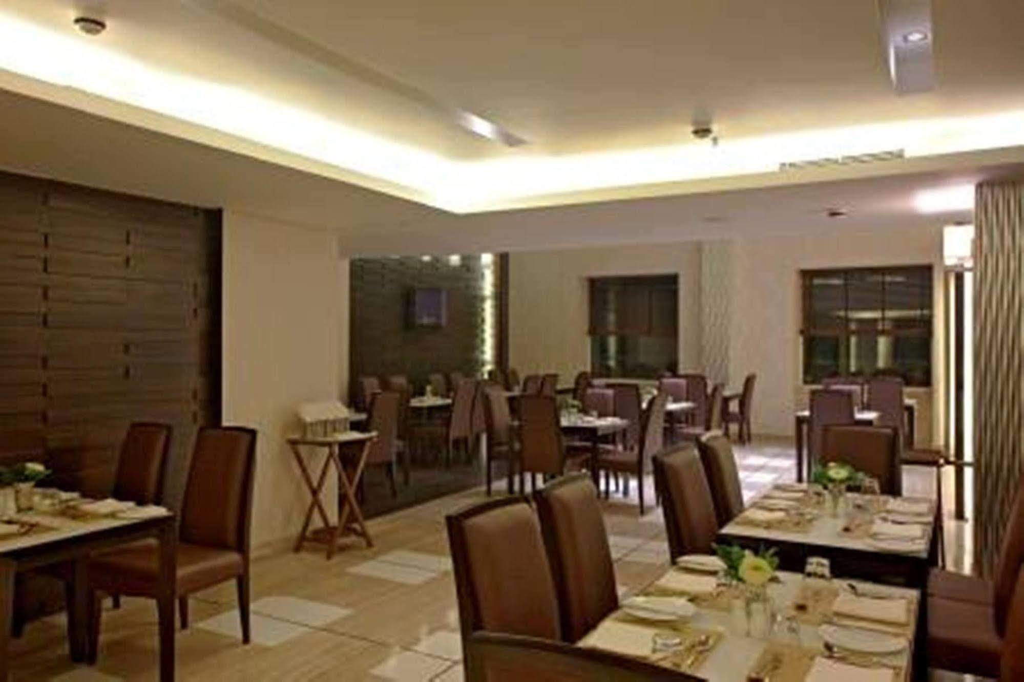 Radisson Hotel Sector 29 Gurugram Gurgaon Esterno foto
