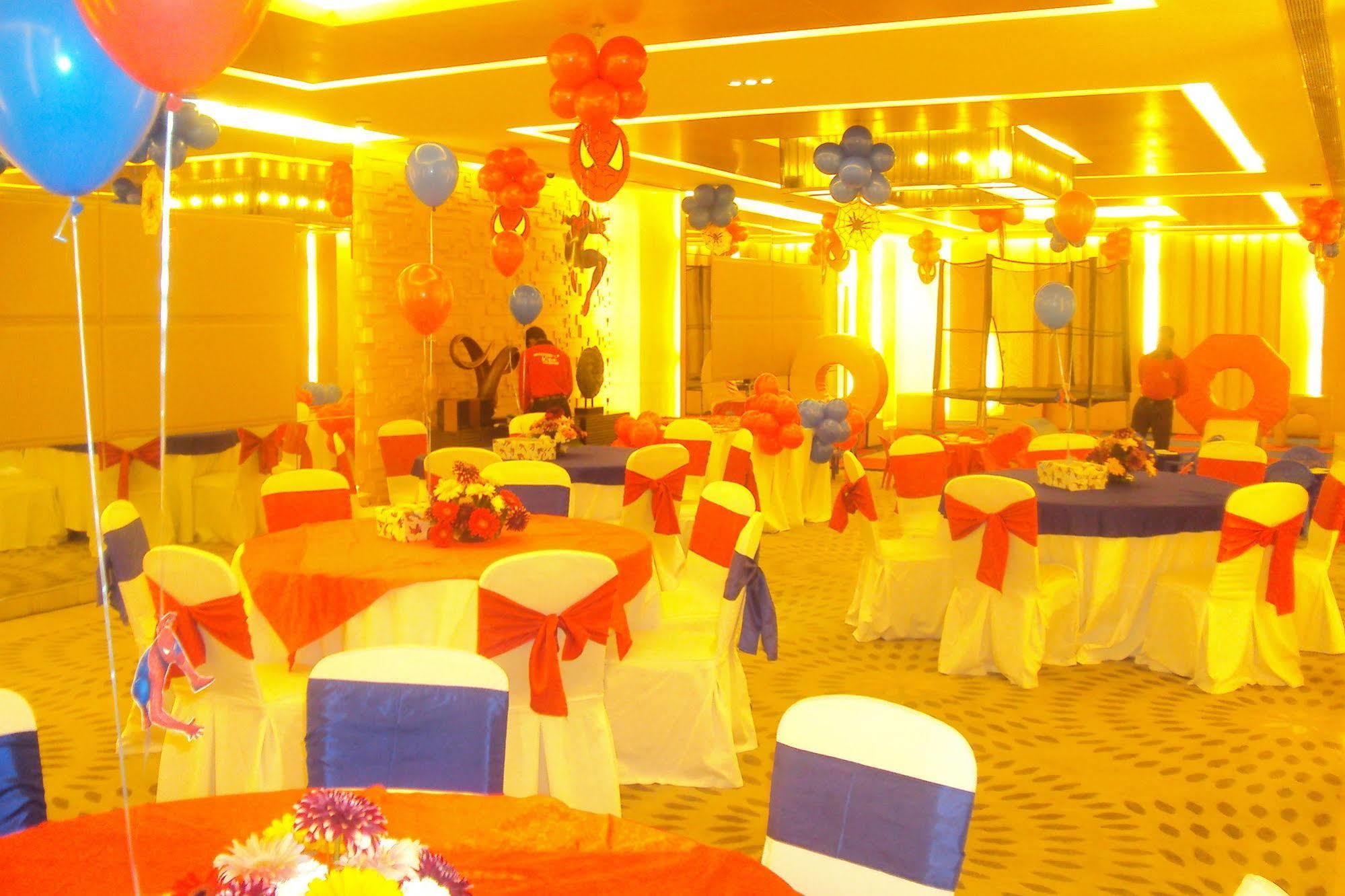 Radisson Hotel Sector 29 Gurugram Gurgaon Esterno foto